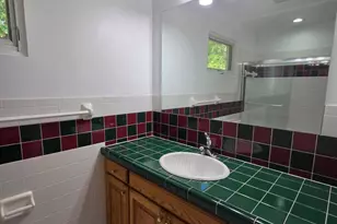 9929 Barnsbury Ct, Fairfax, VA 22031 - Photo 19