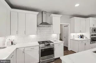 9203-A Forest Haven Dr, Alexandria, VA 22309 - Photo 9