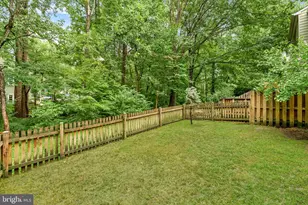 10131 Walnut Wood Ct, Burke, VA 22015 - Photo 33