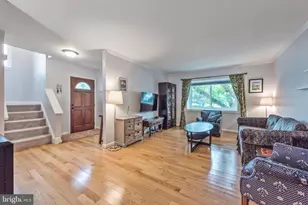10343 Bushman Dr, Oakton, VA 22124 - Photo 9