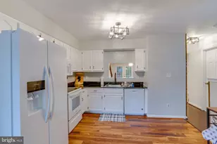 3700 Roxbury Ln, Alexandria, VA 22309 - Photo 11