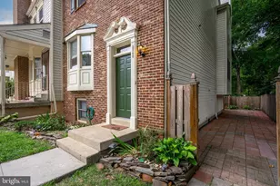 3700 Roxbury Ln, Alexandria, VA 22309 - Photo 3