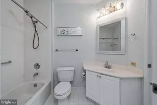 12913 Alton Square, Herndon, VA 20170 - Photo 17