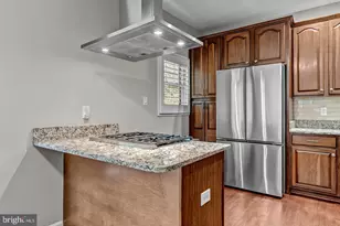 6008 Kelsey Ct, Falls Church, VA 22044 - Photo 27