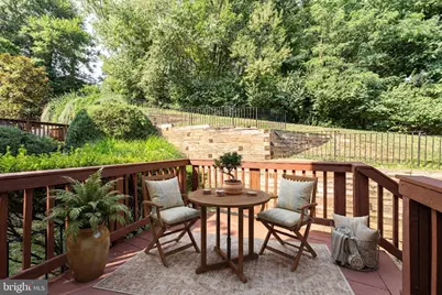 6008 Kelsey Court, Falls Church, VA 22044 - Photo 7