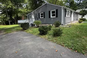 9101 Wildwood St, Lorton, VA 22079 - Photo 5