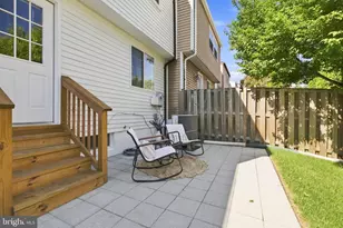 7980 Tyson Oaks Cir, Vienna, VA 22182 - Photo 35