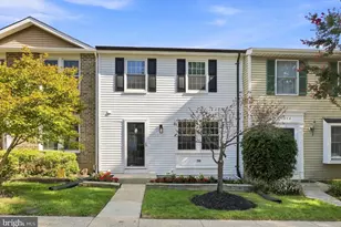 7980 Tyson Oaks Cir, Vienna, VA 22182 - Photo 1