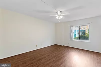 8370 Greensboro Drive #510, McLean, VA 22102 - Photo 17