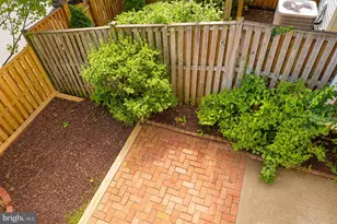 2103 Dominion Heights Ct, Falls Church, VA 22043 - Photo 15