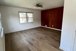 9737 Hagel Cir, Lorton, VA 22079 - Photo 3