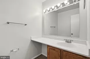 2998 Steven Martin Dr, Fairfax, VA 22031 - Photo 9
