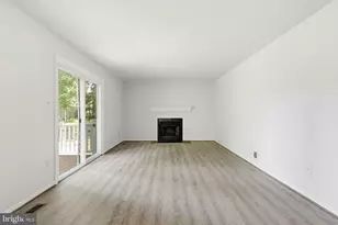 2998 Steven Martin Dr, Fairfax, VA 22031 - Photo 5