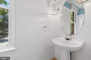 6106 Franconia Commons Ct, Alexandria, VA 22310 - Photo 7