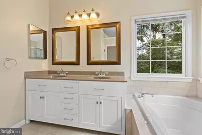 6106 Franconia Commons Court, Alexandria, VA 22310 - Photo 23