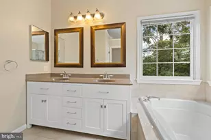 6106 Franconia Commons Ct, Alexandria, VA 22310 - Photo 23