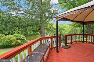 9507 Burdett Rd, Burke, VA 22015 - Photo 39
