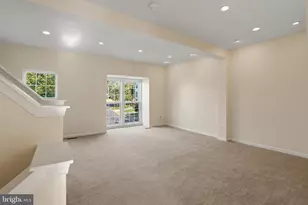 14290 Glade Spring Dr, Centreville, VA 20121 - Photo 13