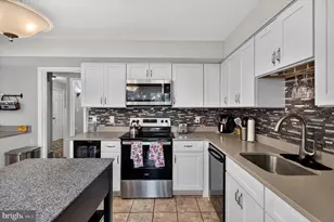 7026 Leebrad St, Springfield, VA 22151 - Photo 13