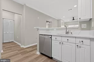 11320 Aristotle Dr, Fairfax, VA 22030 - Photo 19