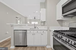 11320 Aristotle Dr, Fairfax, VA 22030 - Photo 17