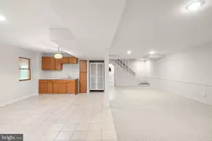 3728 Prince William Dr, Fairfax, VA 22031 - Photo 51