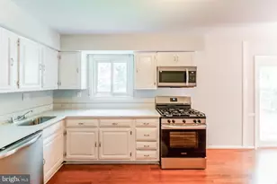 662 Herndon Pkwy, Herndon, VA 20170 - Photo 13