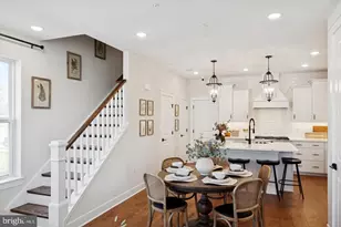 4824 Bauhaus Sq, Chantilly, VA 20151 - Photo 7