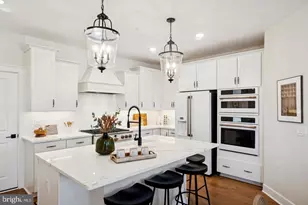 14980 Deco Cir, Chantilly, VA 20151 - Photo 15