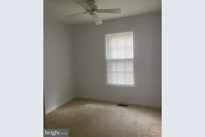 5405 New London Park Drive, Fairfax, VA 22032 - Photo 13