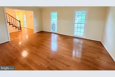 8853 Applecross Lane, Springfield, VA 22153 - Photo 5
