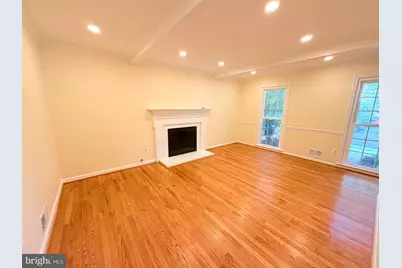 8853 Applecross Lane, Springfield, VA 22153 - Photo 7