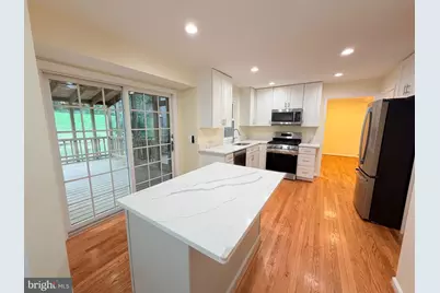 8853 Applecross Lane, Springfield, VA 22153 - Photo 3