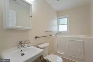 5700 Colfax Ave, Alexandria, VA 22311 - Photo 41