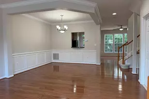 5669 Faircloth Ct, Centreville, VA 20120 - Photo 5