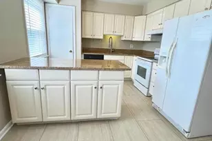 8124 Larkin Ln, Vienna, VA 22182 - Photo 11