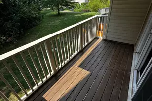12501 Hayes Ct, Fairfax, VA 22033 - Photo 17