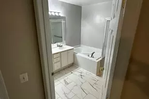 12501 Hayes Ct, Fairfax, VA 22033 - Photo 23
