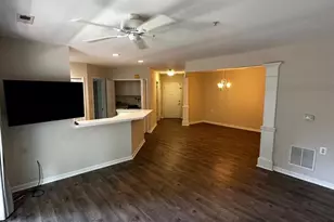 12501 Hayes Ct, Fairfax, VA 22033 - Photo 9