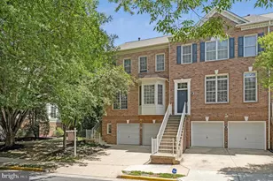 9546 Lagersfield Cir, Vienna, VA 22181 - Photo 1
