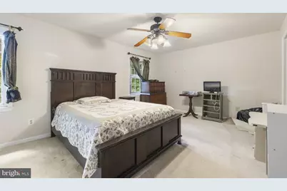 9019 Golden Leaf Court, Springfield, VA 22153 - Photo 17