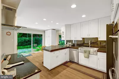 7845 Old Dominion Drive, McLean, VA 22102 - Photo 33