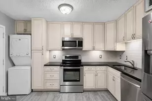 1800 Old Meadow Rd, McLean, VA 22102 - Photo 15