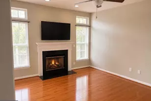 8517 Barrow Furnace Ln, Lorton, VA 22079 - Photo 9