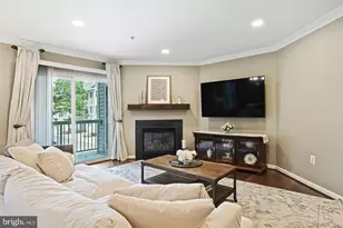 12908 Fair Briar Ln, Fairfax, VA 22033 - Photo 7