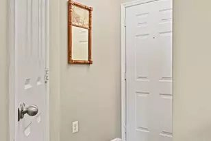 12908 Fair Briar Ln, Fairfax, VA 22033 - Photo 5