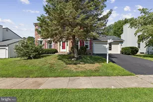 3574 Armfield Farm Dr, Chantilly, VA 20151 - Photo 1