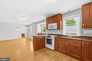 6334 Edgemoor Ln, Alexandria, VA 22312 - Photo 15