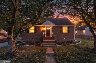 2902 Summerfield Rd, Falls Church, VA 22042 - Photo 1