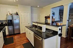 2651 Park Tower Dr, Vienna, VA 22180 - Photo 9